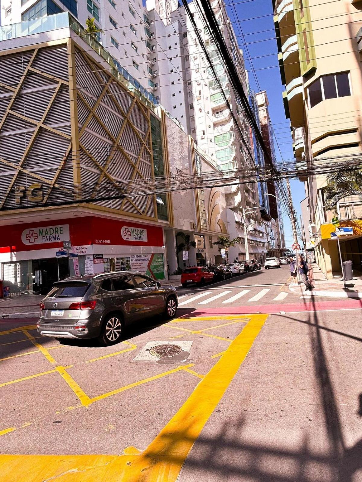 Terraco Av Brasil A 200mts Do Mar Apartamento Balneario Camboriu